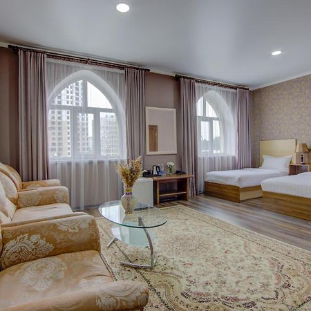 Shah Palace Hotel Bichkek Extérieur photo