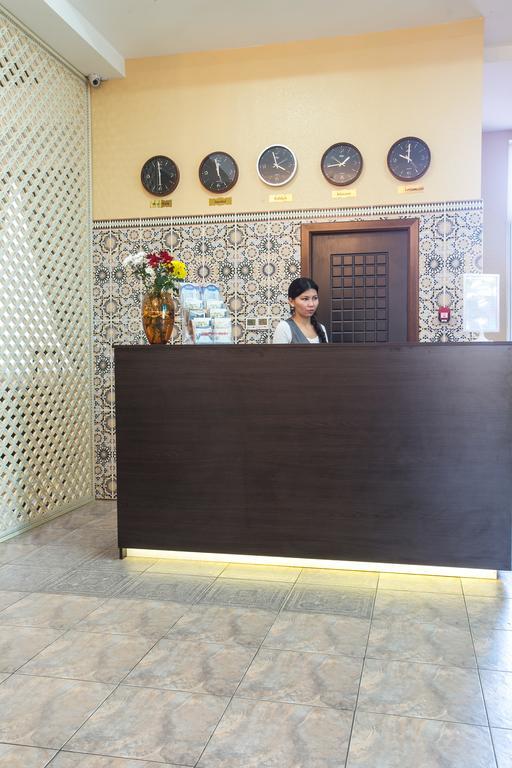 Shah Palace Hotel Bichkek Extérieur photo