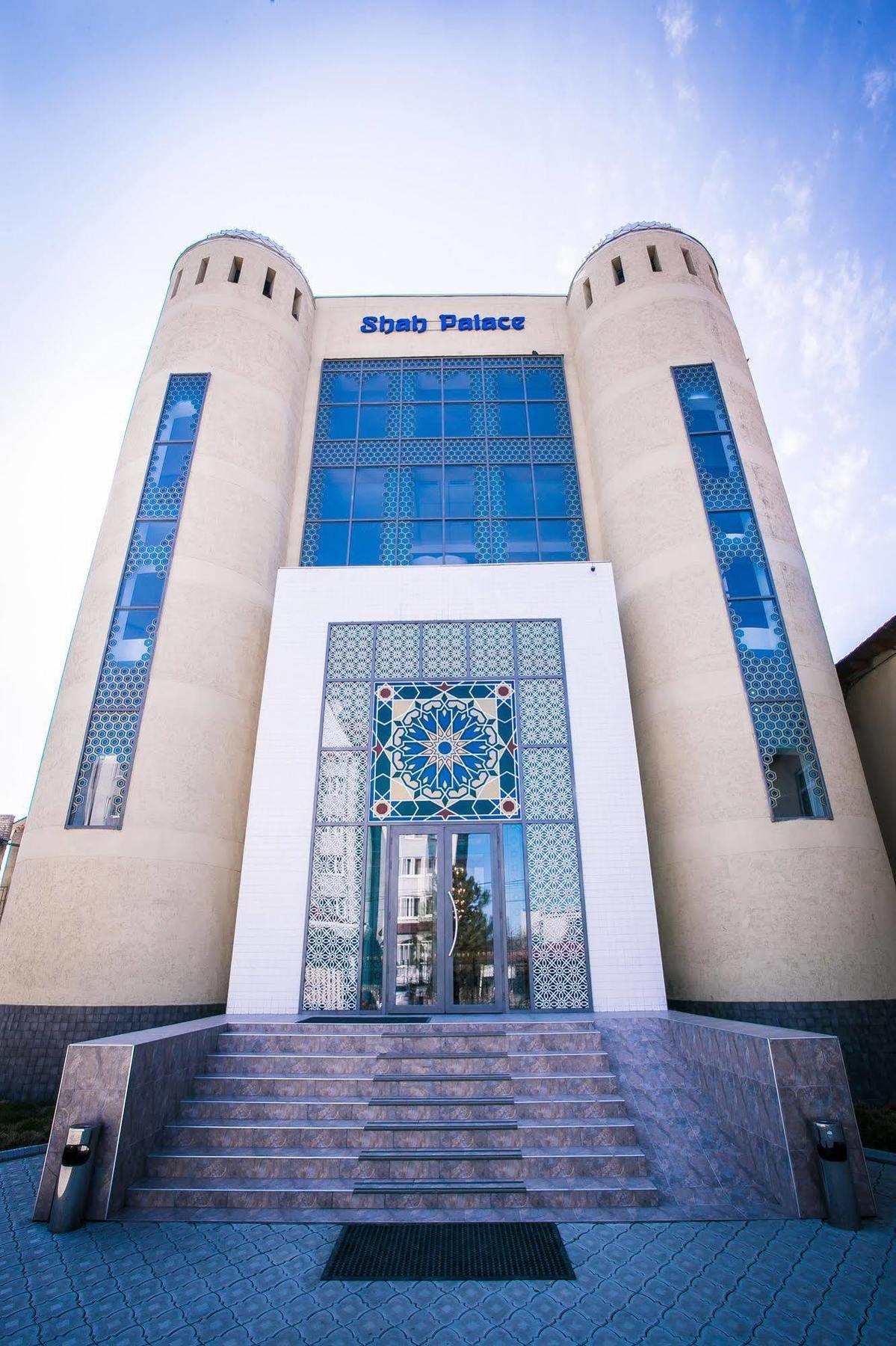 Shah Palace Hotel Bichkek Extérieur photo